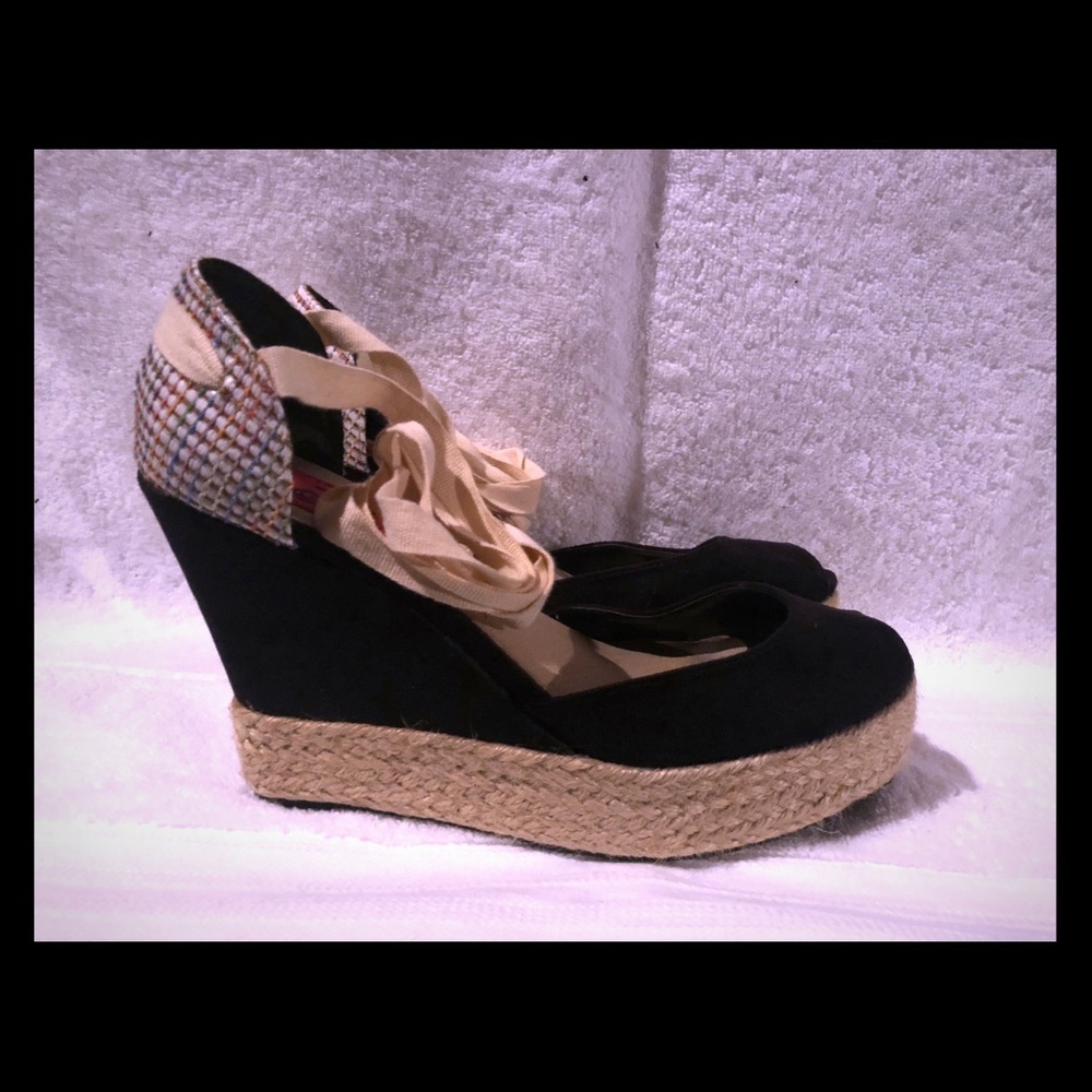 Peep toe lace up wedge espadrilles